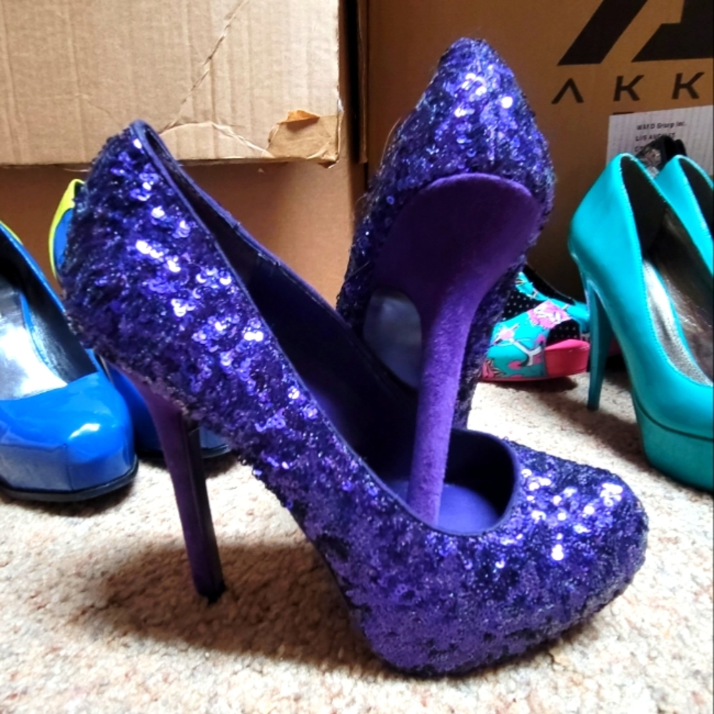 Purple sequin Steve madden spiked high heels pumps